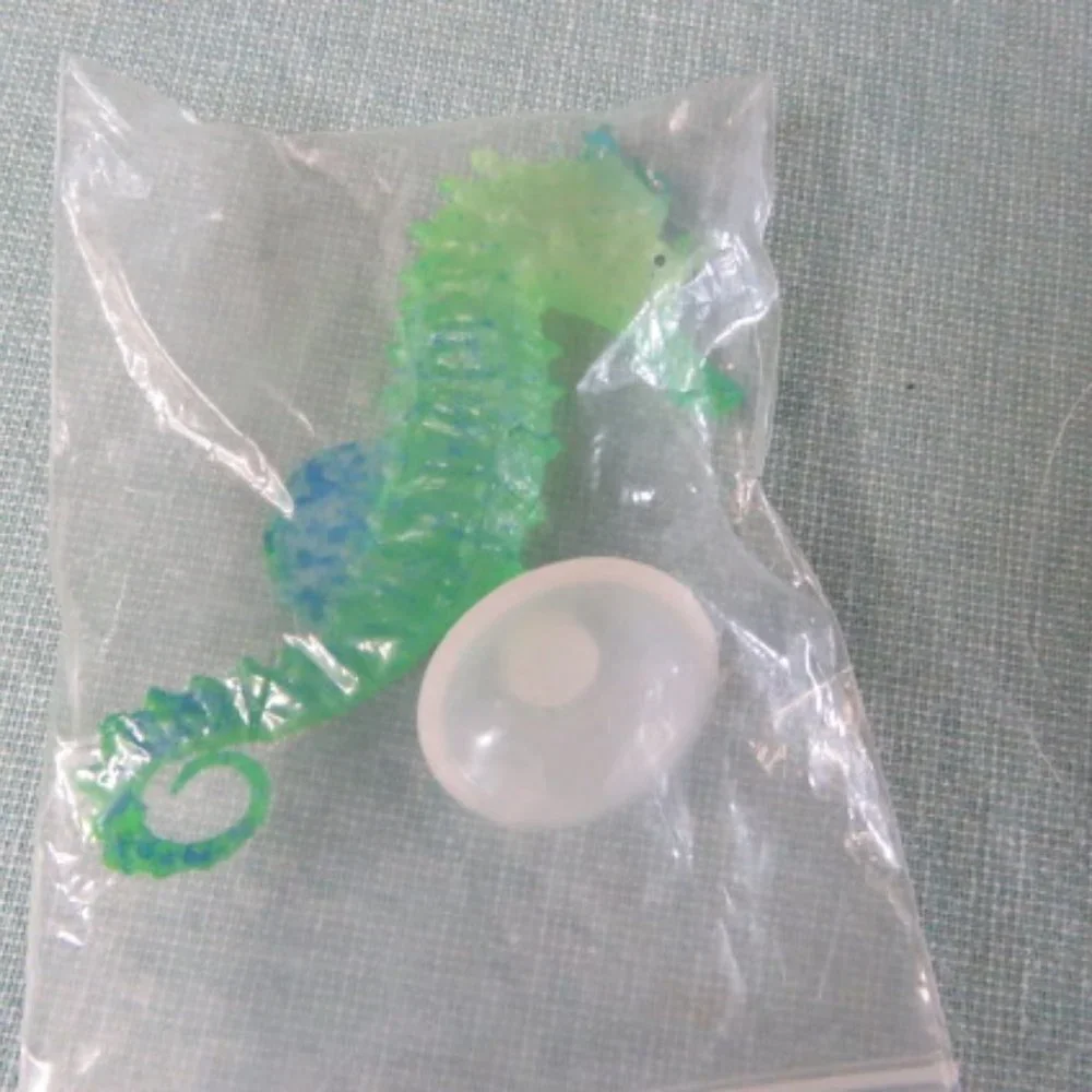 3 Fake Seahorses